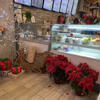 King Kong Milk Tea & Smoothie - Cute Xmas decor - Bubble Tea Near Me - McDonough, Georgia King Kong Milk Tea & Smoothie - Cute Xmas decor - Bubble Tea Near Me - McDonough, Georgia