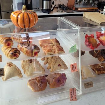 La Finca Coffee Shop - Pastry display - Coffee & Tea Near Me - St Louis, Missouri