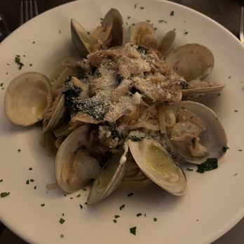 Pasta Lovers Trattoria - Linguine Clam White - Italian Near Me - New York, New York