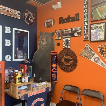 Bear Down Barbecue & Catering - a bar area - Barbeque Near Me - Frankfort, Illinois