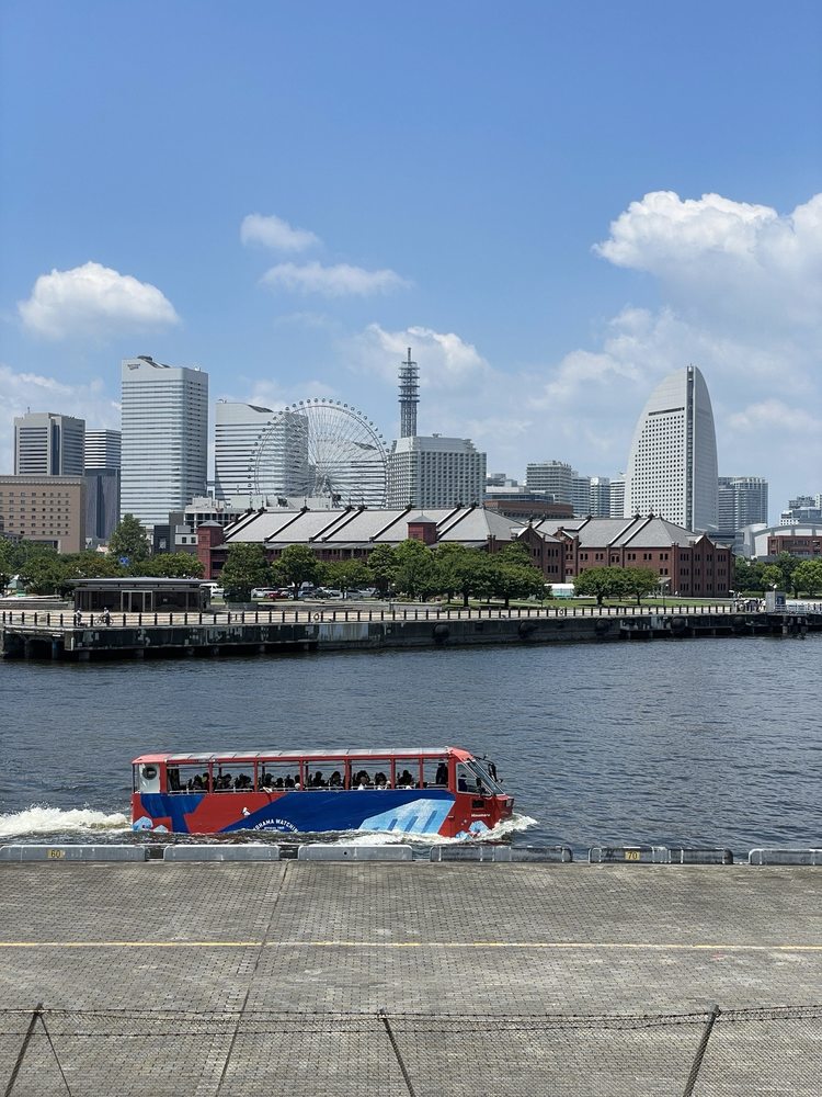 Sky Duck Yokohama Akarenga Soko Noriba 