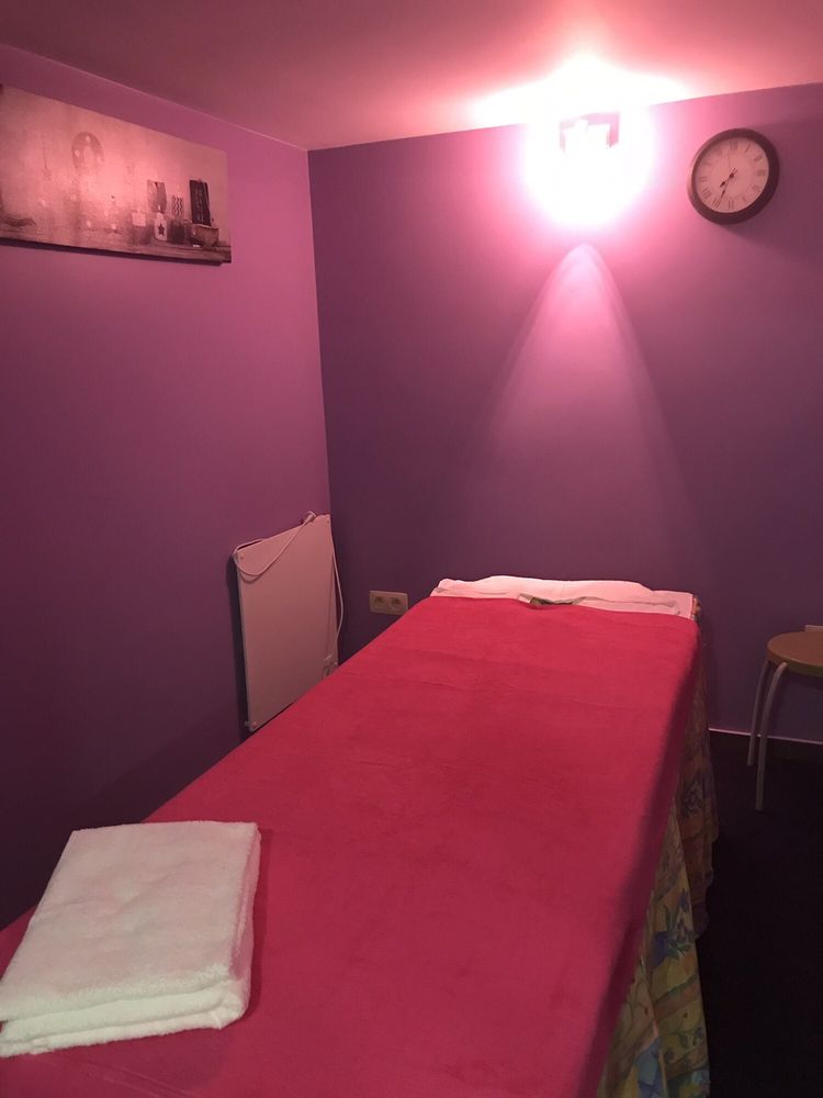 JING MASSAGE ET MANUCURE 25 Photos Rue de Tournai 13, Bruxelles