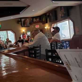 Sheryl's Club 175 - people sitting at the bar - Bars Near Me - Slinger, Wisconsin Sheryl's Club 175 - people sitting at the bar - Bars Near Me - Slinger, Wisconsin