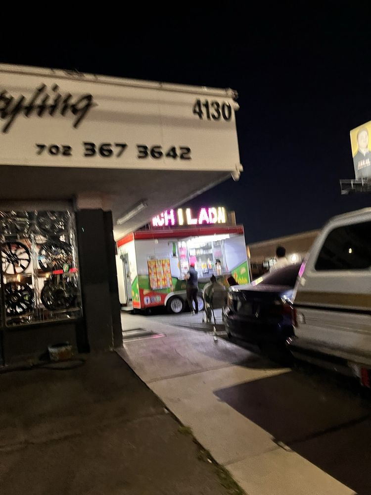 Tacos La Carreta - Photo 2