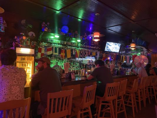 Loose Cannon Bar by null