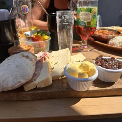 Cock & Bottle - Ploughman's lunch