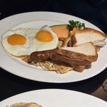The HideOut Diner - Big breakfast - Breakfast & Brunch Near Me - Vancouver, British Columbia