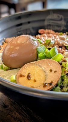 Min’s Noodle House 渔家重庆小面 by null