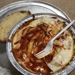 Pasta with marinara Pasta with marinara