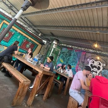 Spoke - outside seating - Breakfast & Brunch Near Me - Los Angeles, California