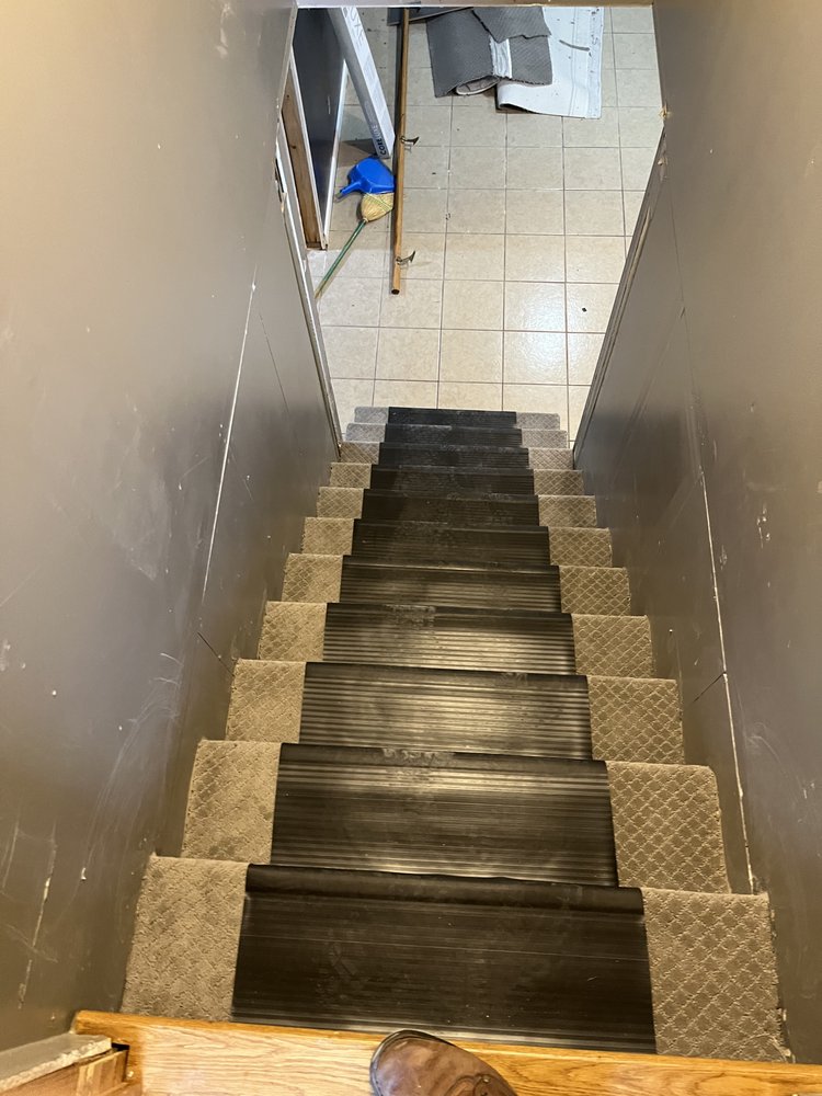 Slide of Reynolds Painting & Home Improvement