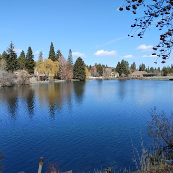 Drake Park and Mirror Pond - Parks Near Me - Bend, Oregon