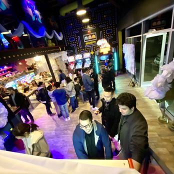 Arcave Room - Spacious entry and eating area. Wide counter space for caterer's chafing dishes. - Arcades Near Me - Glendale, California Arcave Room - Spacious entry and eating area. Wide counter space for caterer's chafing dishes. - Arcades Near Me - Glendale, California