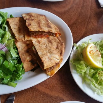 Le Petit Alep - Spicy beef pita, Algerian sausages - Middle Eastern Near Me - Montreal, Quebec
