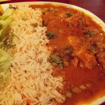 Biryani Kabab - Chicken Matar (chicken curry with peas) lunch special. They all look the same. Portions getting smaller. Still good as usual. - Pakistani Near Me - Oakland, California Biryani Kabab - Chicken Matar (chicken curry with peas) lunch special. They all look the same. Portions getting smaller. Still good as usual. - Pakistani Near Me - Oakland, California