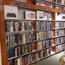 B Dalton Bookseller