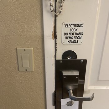 FairBridge Inn & Suites - Door damaged - Hotels Near Me - Leavenworth, Washington FairBridge Inn & Suites - Door damaged - Hotels Near Me - Leavenworth, Washington