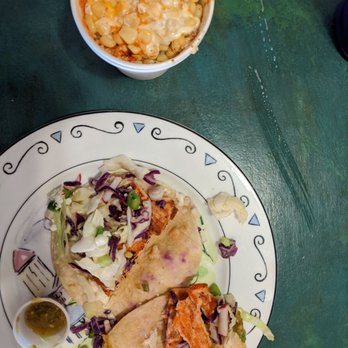 La Sirena - Fish tacos & corn in a cup (!) - Food Trucks Near Me - Austin, Texas