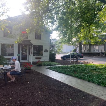 Cafe Chez Michel - Sitting and parking outside - Bakeries Near Me - Avon, Ohio