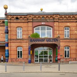 Hundertwasserbahnhof Uelzen - Hundertwasserbahnhof Uelzen