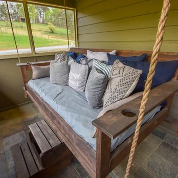 Bent Tree Lodge and Vineyard - Bed & Breakfast Near Me - Jasper, Georgia
