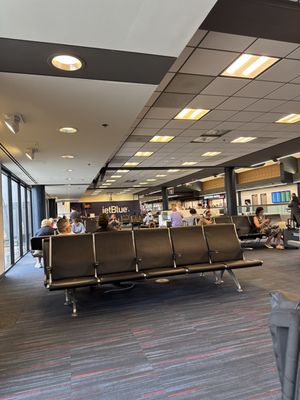 Pittsburgh International Airport by null