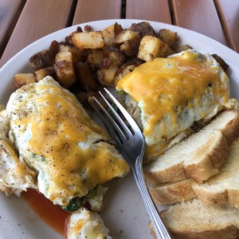 Grumpy's Cafe - Breakfast & Brunch Near Me - Cleveland, Ohio