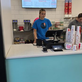 Al’s Dairy Freeze - Ice Cream & Frozen Yogurt Near Me - Grimes, Iowa Al’s Dairy Freeze - Ice Cream & Frozen Yogurt Near Me - Grimes, Iowa