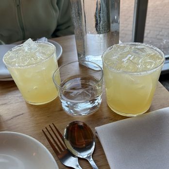 Quiubo - Margaritas - Mexican Near Me - Naperville, Illinois