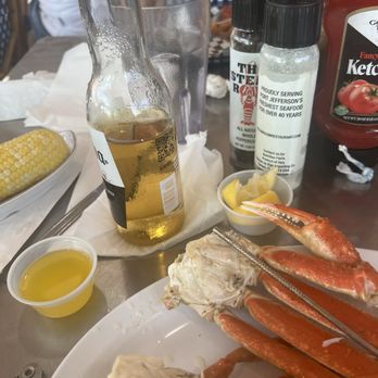 The Steam Room - Seafood Near Me - Port Jefferson, New York