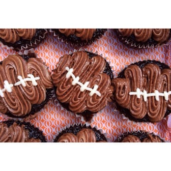 Sugar Defined - Amazing cupcakes!!! I ordered these for a Super Bowl party and everyone loved them. Will definitely get more in the near future! - Bakeries Near Me