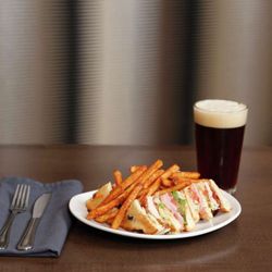 DoubleTree by Hilton Hotel Biloxi - Restaurant