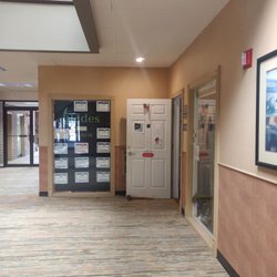 Blades Massage Therapy - Internal entrance to Blades
