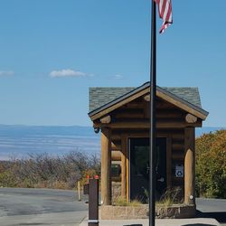 South Rim Visitor's Center - View as we exited.  Pay or show card upon entry to the Park  10-09-2023