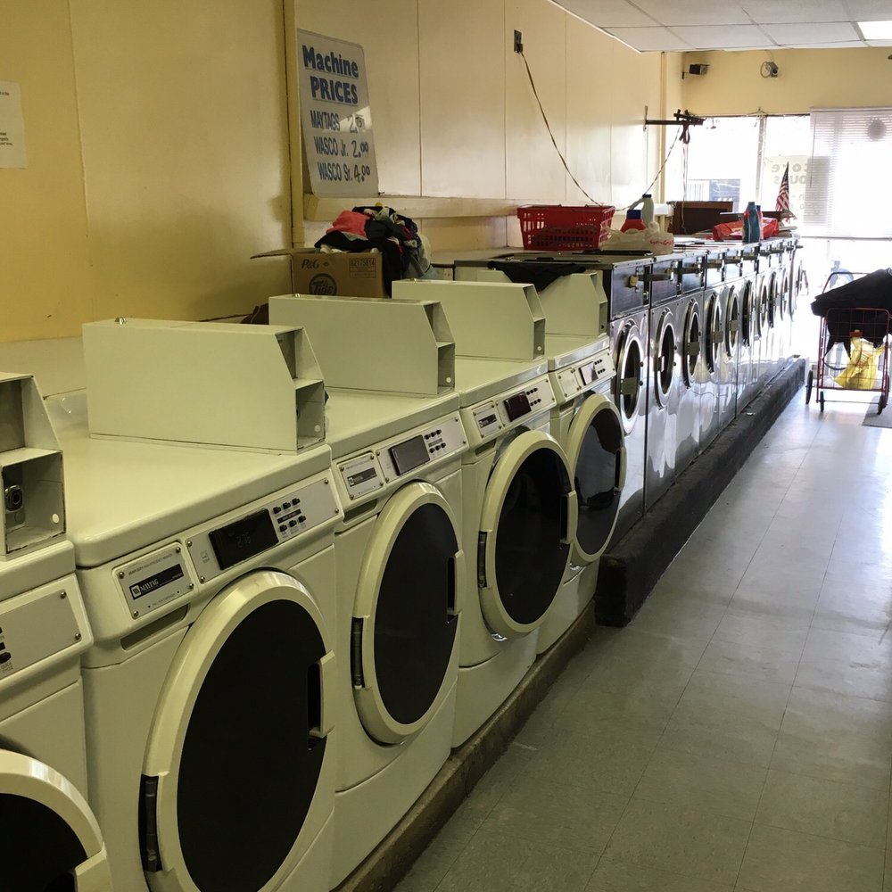 Tommy's Laundromat - Small and medium washers - Laundromat Near Me - Bayonne, New Jersey