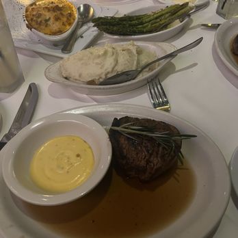 Chicago Prime Steakhouse - 10oz 10 0z. Filet Mignon  Mashed Potatoes Asparagus Mac and cheese - Steakhouses Near Me - Schaumburg, Illinois