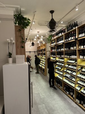 Beaupierre Wines & Spirits by null