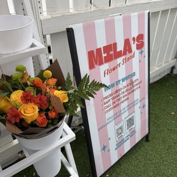 Revolution Roasters - Flower vendor - Coffee Roasteries Near Me - Carlsbad, California