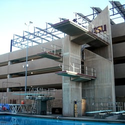 Mona Plummer Aquatic Center - Diving springboards and platforms