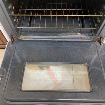 DIRT-B-GN cleaning services - Oven door - after - Home Cleaning Near Me DIRT-B-GN cleaning services - Oven door - after - Home Cleaning Near Me