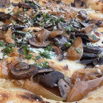 Bar Bocce - Pizza Near Me - Sausalito, California Bar Bocce - Pizza Near Me - Sausalito, California