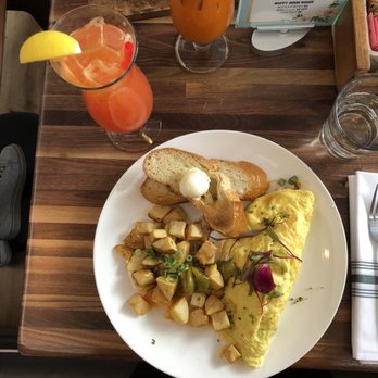Lapisara Eatery - Dungeness Crab Omelette - Breakfast & Brunch Near Me - San Francisco, California Lapisara Eatery - Dungeness Crab Omelette - Breakfast & Brunch Near Me - San Francisco, California