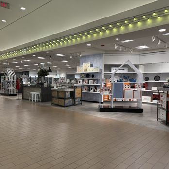 Macy's - Department Stores Near Me - Bridgewater, New Jersey