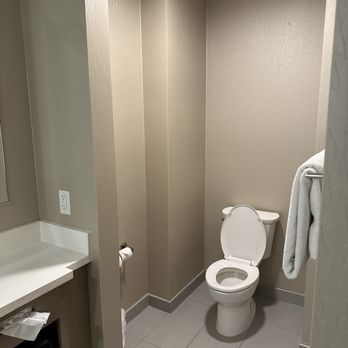 SpringHill Suites by Marriott Milwaukee Downtown - Hotels Near Me - Milwaukee, Wisconsin