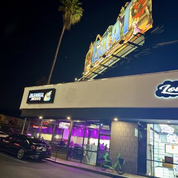 Burger 3000 - Burgers Near Me - Los Angeles, California Burger 3000 - Burgers Near Me - Los Angeles, California