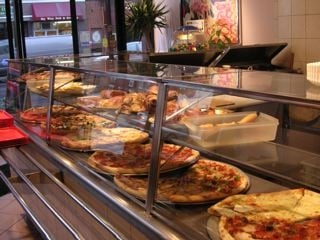 Helen's Pizza by null