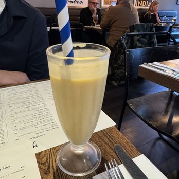 Yatri Indian Restaurant - Mango lassi - Indian Near Me - London, XGL Yatri Indian Restaurant - Mango lassi - Indian Near Me - London, XGL
