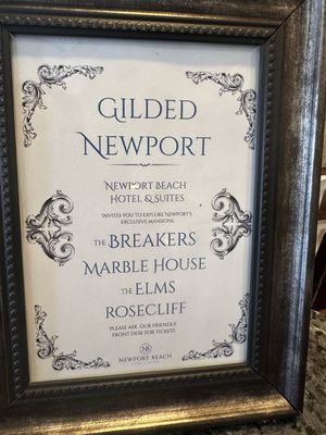 Newport Beach Hotel & Suites by null