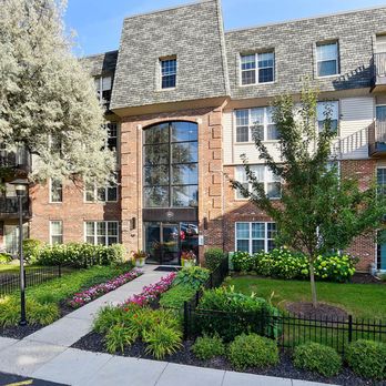 Arrive North Shore - Apartments Near Me - Highwood, Illinois Arrive North Shore - Apartments Near Me - Highwood, Illinois