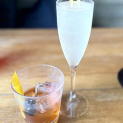 The Cherrity Bar - Old fashioned and French 75
